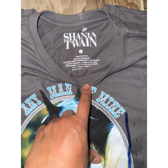 Shania Twain shirt - Picture 3 of 3